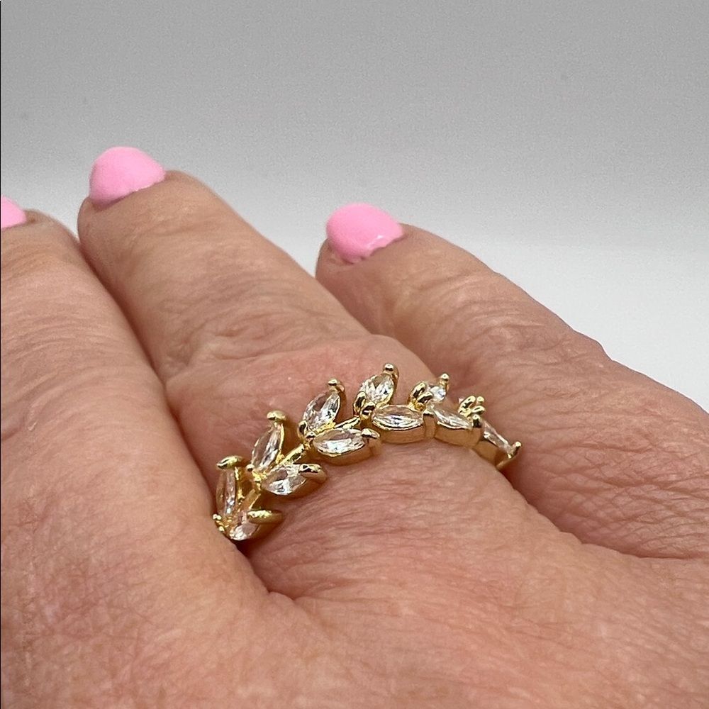Gold Leaf Crystal Band Ring - Adjustable
